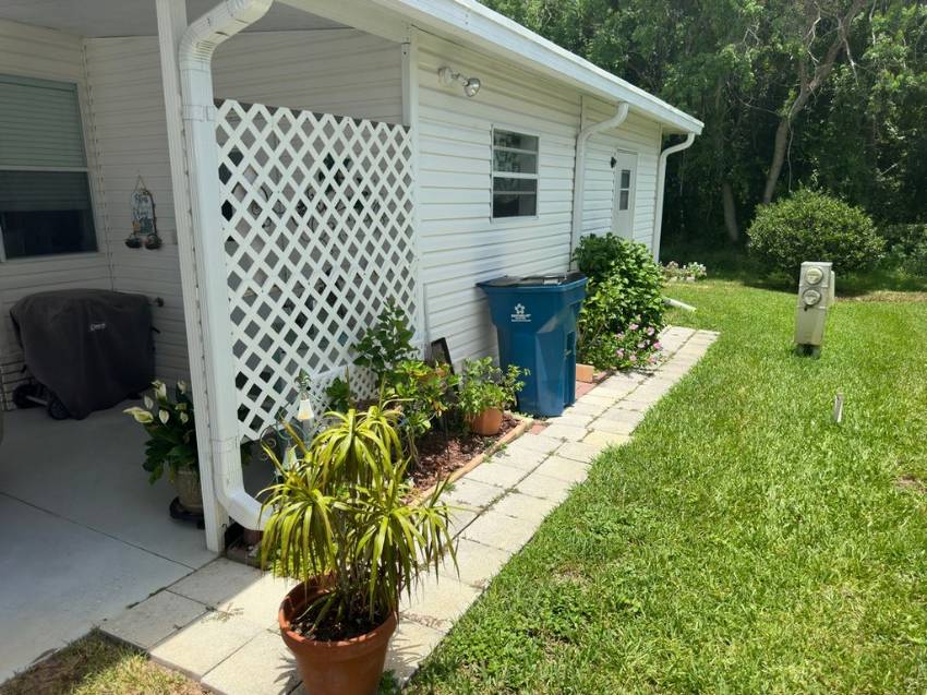 311 Maple Crest Drive a Haines City, FL Mobile or Manufactured Home for Sale